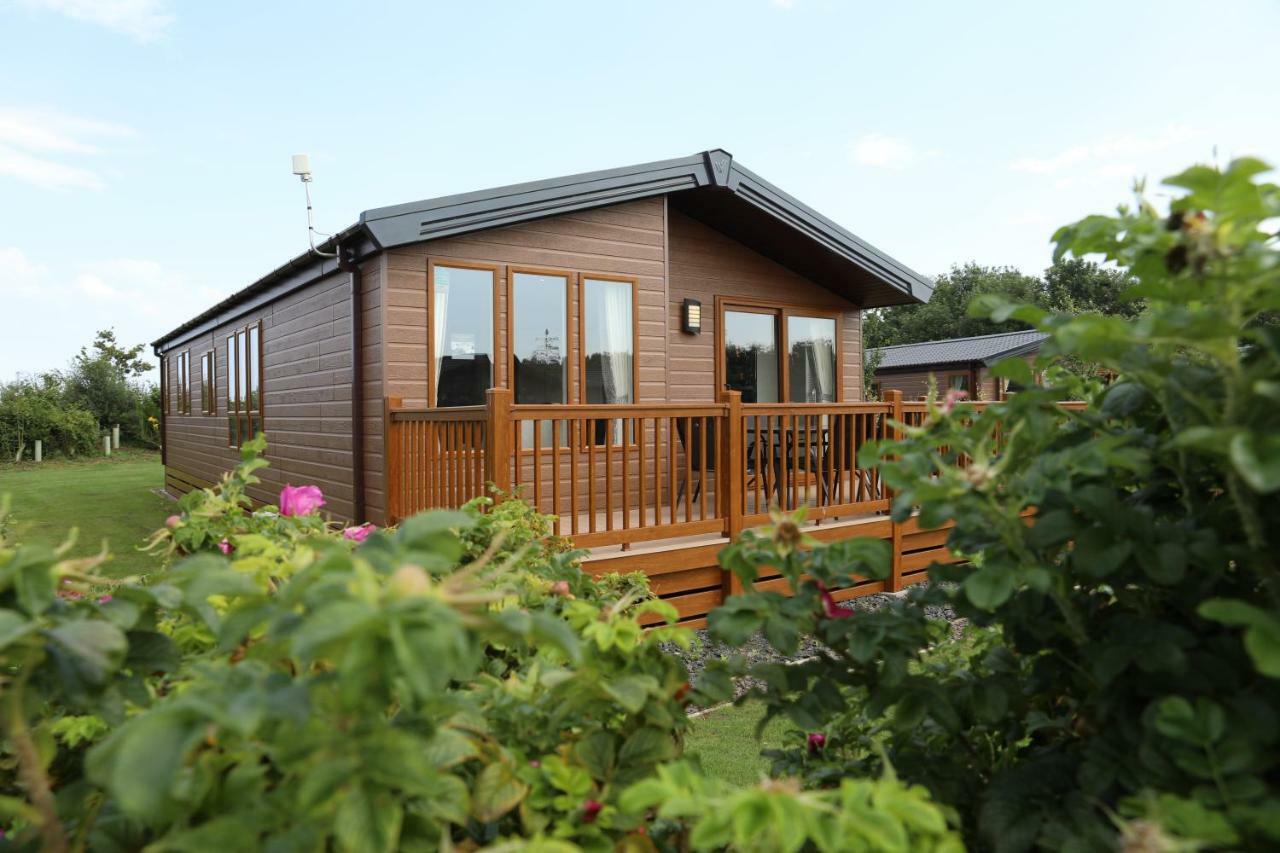 Cosy Dreams Lodge Beal Exterior photo